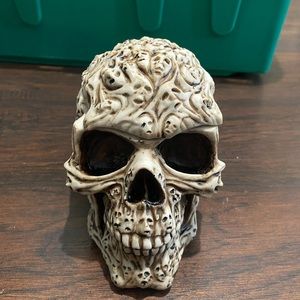 Skeleton Skull Halloween Decor